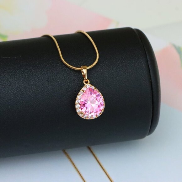 "Teardrop Pink Pendant with White Crystal Halo in Rose Gold Setting, XPPT1616 - Picture 6 of 13